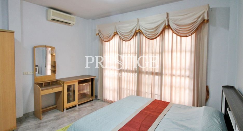 For sale 4 bedrooms house in Bang Lamung, Chonburi