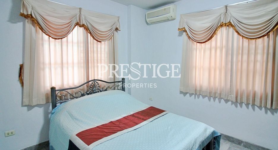 For sale 4 bedrooms house in Bang Lamung, Chonburi
