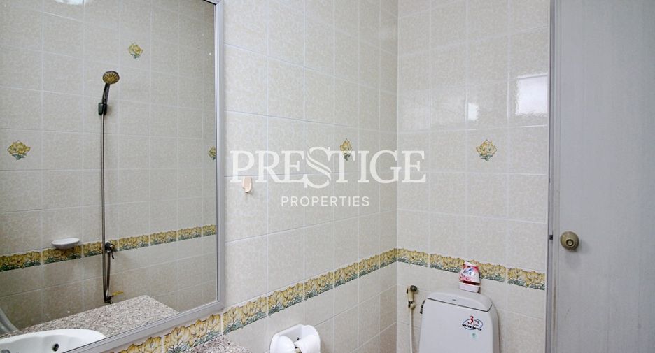 For sale 4 bedrooms house in Bang Lamung, Chonburi