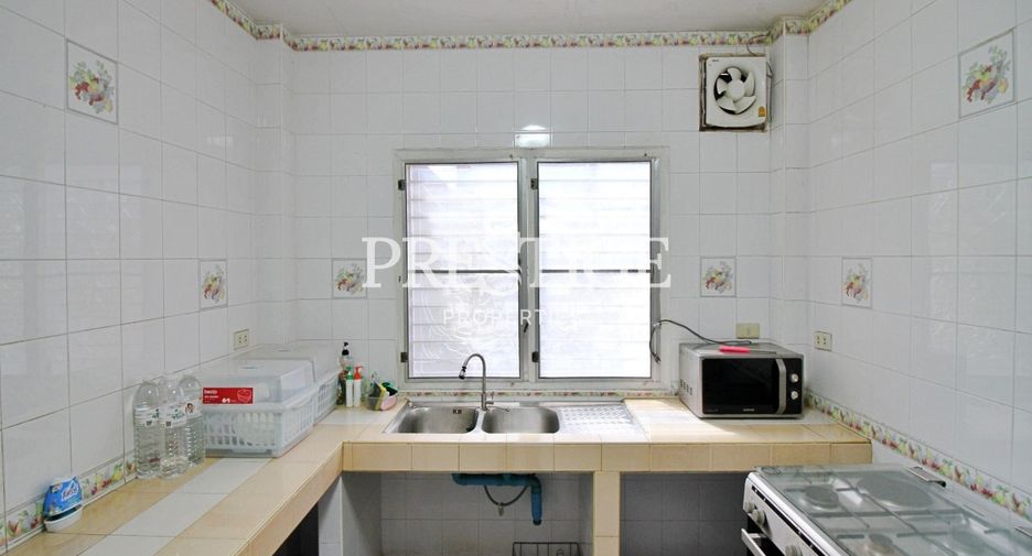 For sale 4 bedrooms house in Bang Lamung, Chonburi