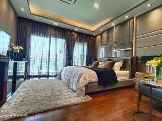 For sale 5 bed house in Wang Thonglang, Bangkok