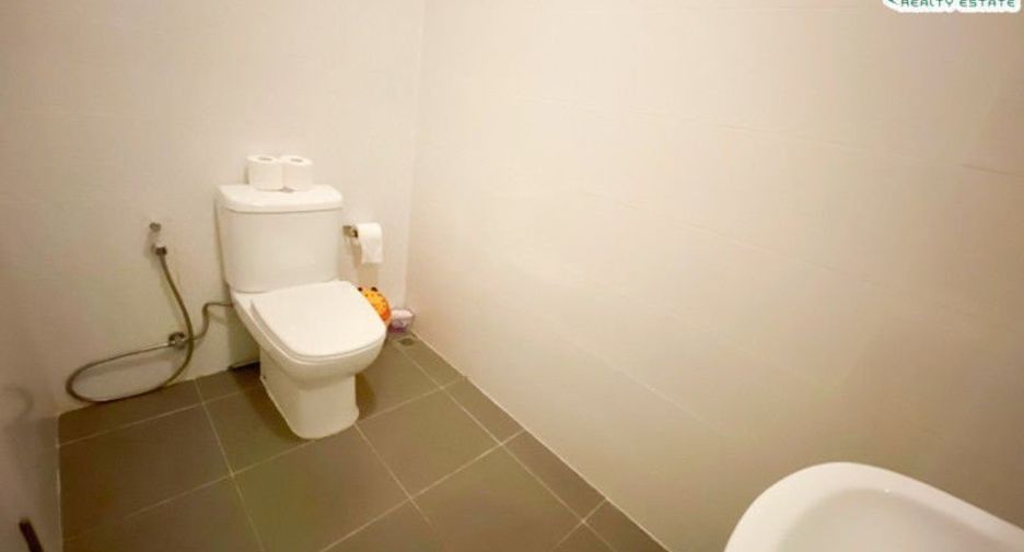 For sale 3 bedrooms townhouse in Lat Phrao, Bangkok