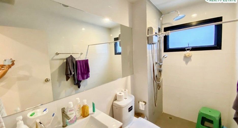For sale 3 bedrooms townhouse in Lat Phrao, Bangkok