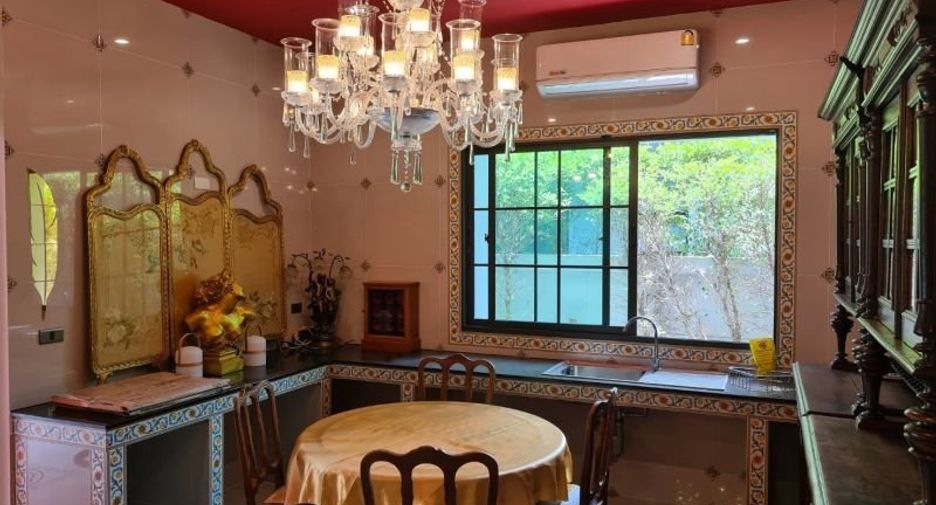For sale 5 bed house in Thawi Watthana, Bangkok