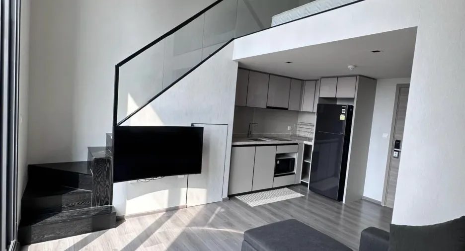 For rent 1 bed condo in Phaya Thai, Bangkok