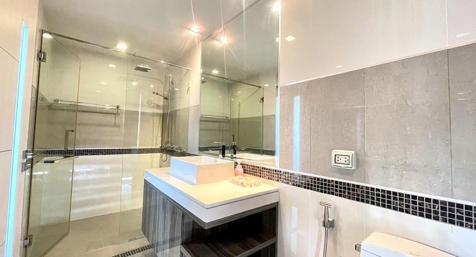 For sale 2 ベッドルーム condo in North Pattaya, Pattaya