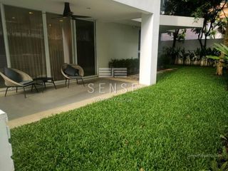 Condo en alquiler de 4 habitaciones en Watthana, Bangkok
