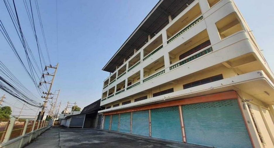 For sale warehouse in Mueang Pathum Thani, Pathum Thani