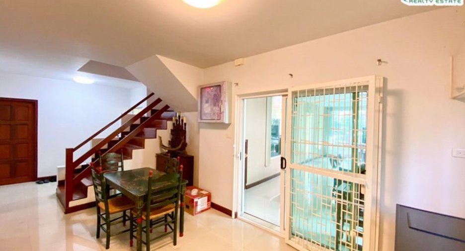 Casa en venta de 4 habitaciones en Khan Na Yao, Bangkok