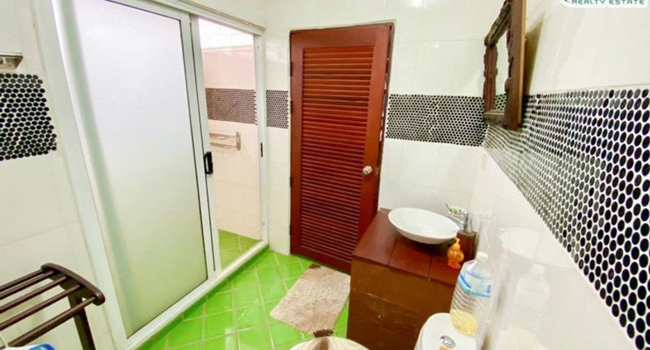 Casa en venta de 4 habitaciones en Khan Na Yao, Bangkok