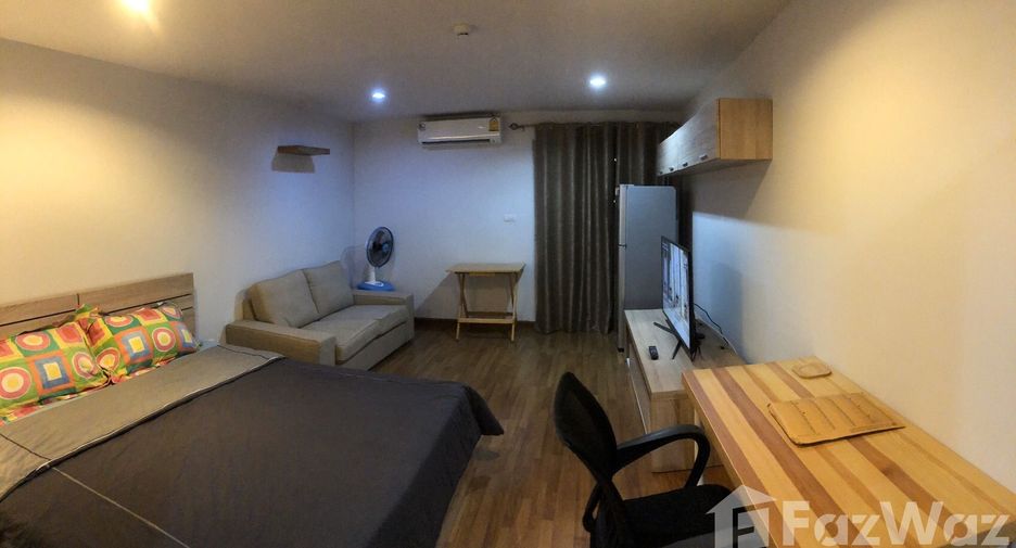 For rent studio condo in Phra Khanong, Bangkok
