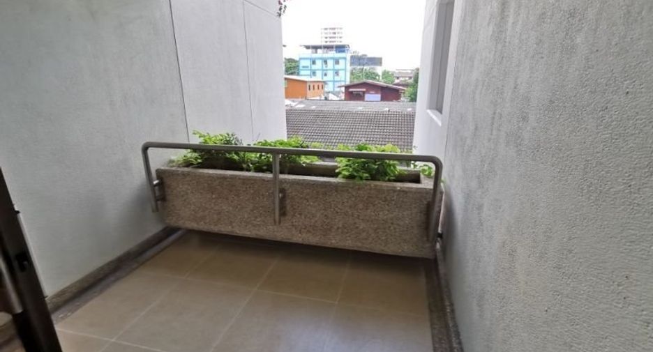 出租 3 卧室 公寓式住宅 在 Yan Nawa, 曼谷