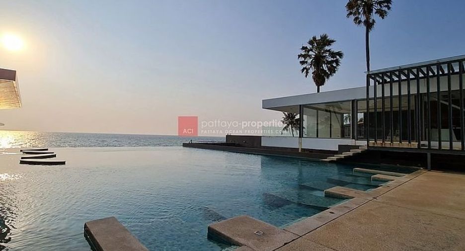For rent 2 bedrooms condo in Bang Lamung, Chonburi