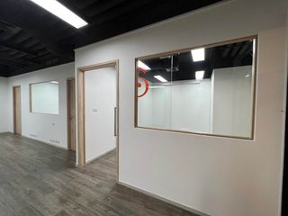 For rent 1 bed office in Khlong Toei, Bangkok