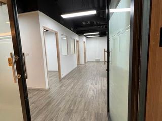 For rent 1 bed office in Khlong Toei, Bangkok