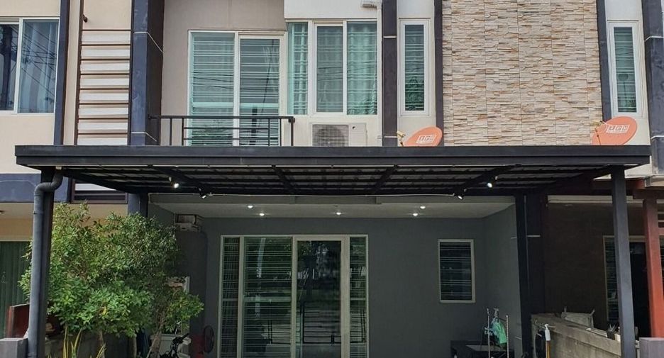 For sale 4 bed townhouse in Chom Thong, Bangkok