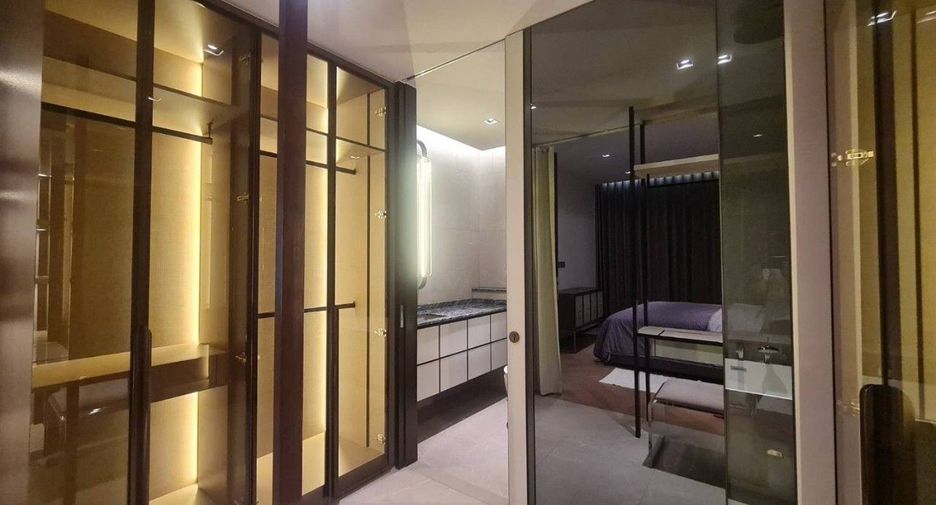 For rent 2 bed condo in Watthana, Bangkok