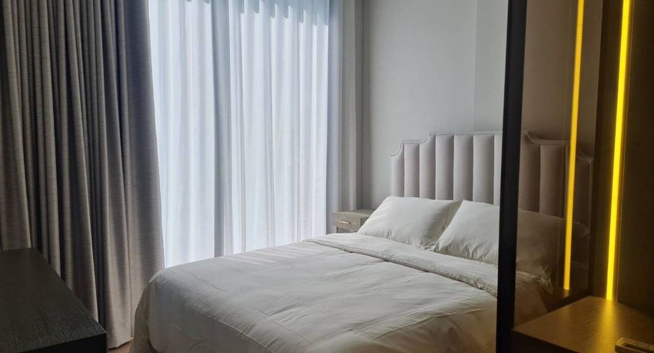 For rent 2 bed condo in Watthana, Bangkok