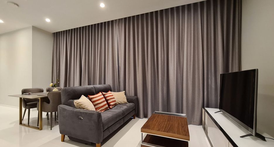 For rent 2 bedrooms condo in Khlong Toei, Bangkok