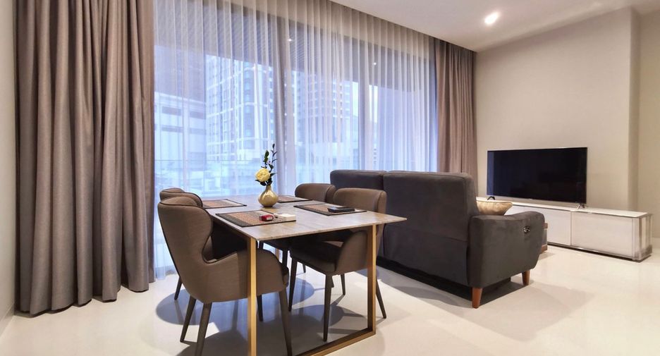 For rent 2 bedrooms condo in Khlong Toei, Bangkok