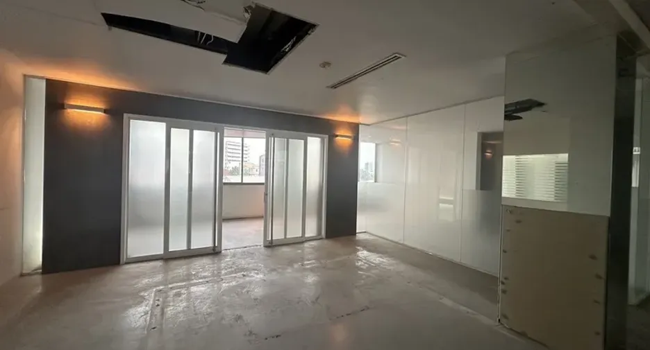 Oficina en alquiler en Khlong Toei, Bangkok