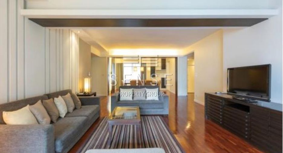 For rent 3 bedrooms condo in Khlong Toei, Bangkok