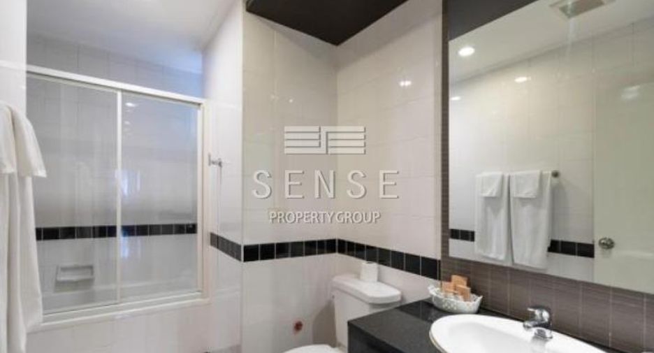 For rent 3 bedrooms condo in Khlong Toei, Bangkok