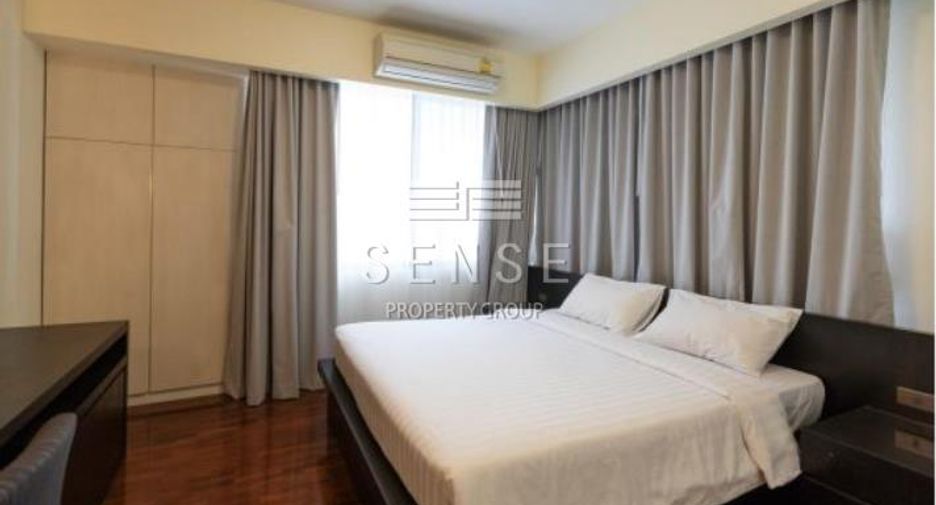 For rent 3 bedrooms condo in Khlong Toei, Bangkok