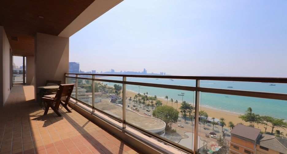 For rent 3 bedrooms condo in Central Pattaya, Pattaya