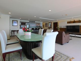 For rent 3 bedrooms condo in Bang Lamung, Chonburi