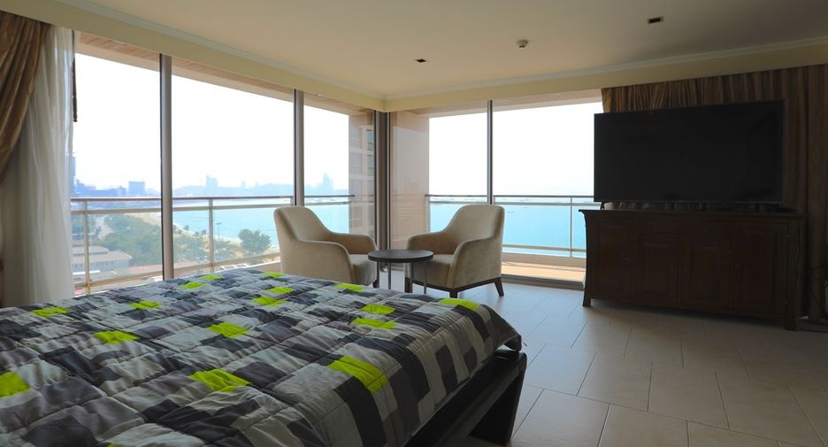 For rent 3 bedrooms condo in Central Pattaya, Pattaya