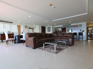 For rent 3 bedrooms condo in Bang Lamung, Chonburi
