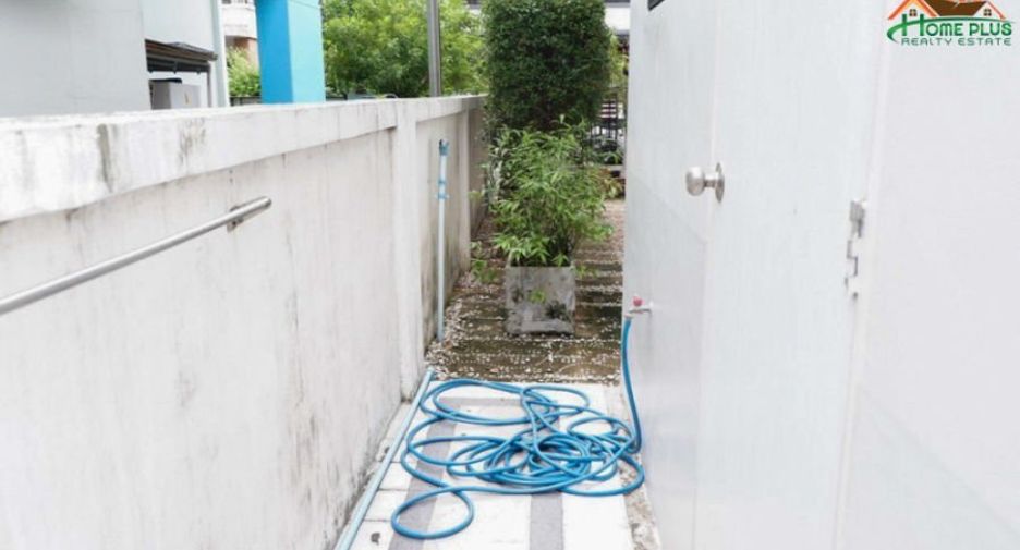 For sale 3 bedrooms house in Lam Luk Ka, Pathum Thani