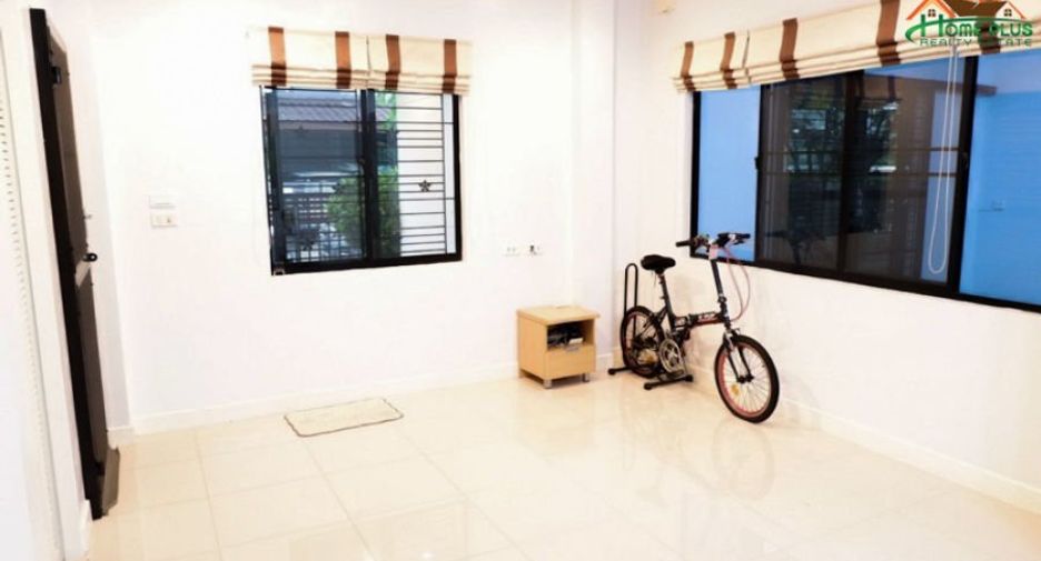 For sale 3 bedrooms house in Lam Luk Ka, Pathum Thani