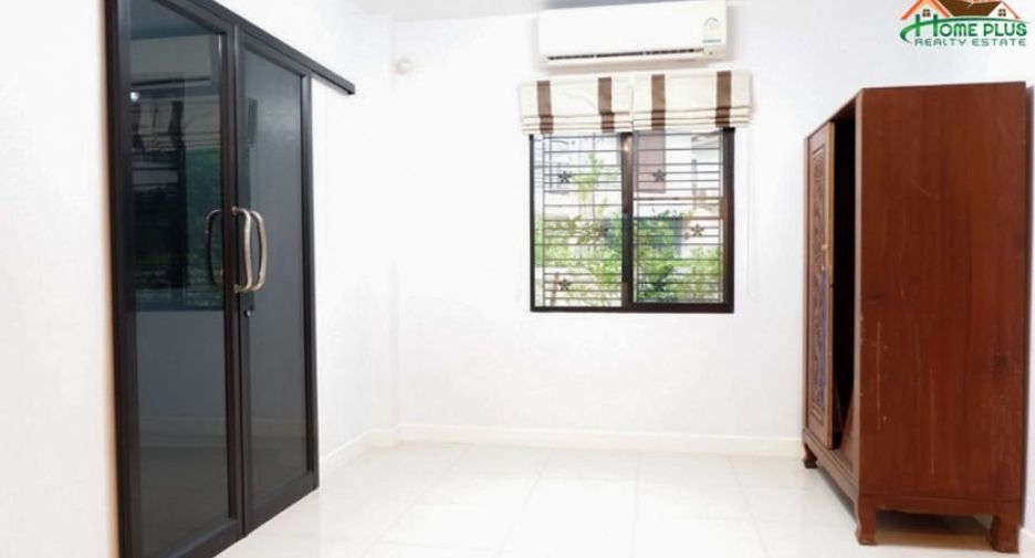 For sale 3 bedrooms house in Lam Luk Ka, Pathum Thani