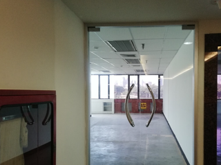 For sale office in Khlong Toei, Bangkok