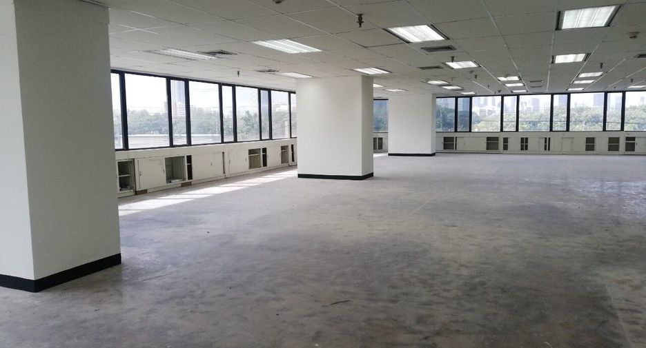 For sale office in Khlong Toei, Bangkok