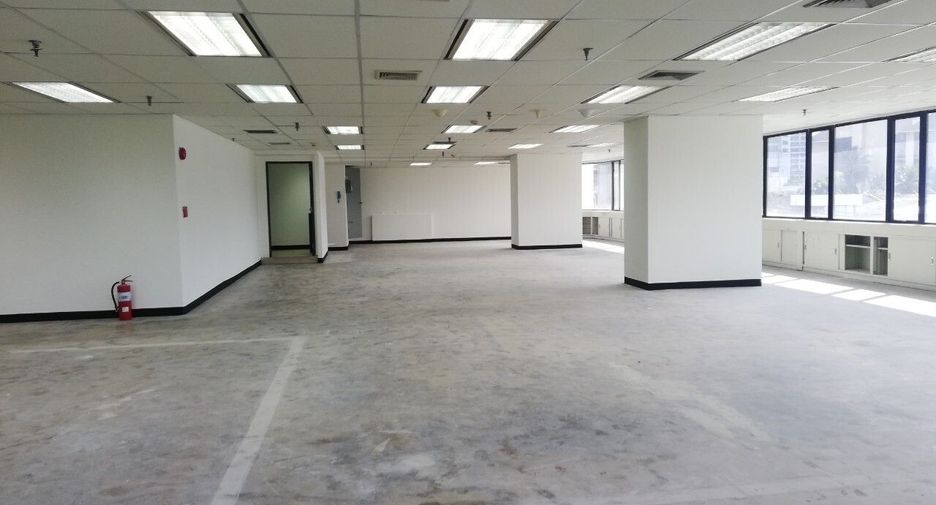For sale office in Khlong Toei, Bangkok