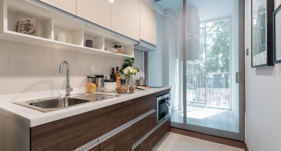 For sale 3 bed apartment in Watthana, Bangkok