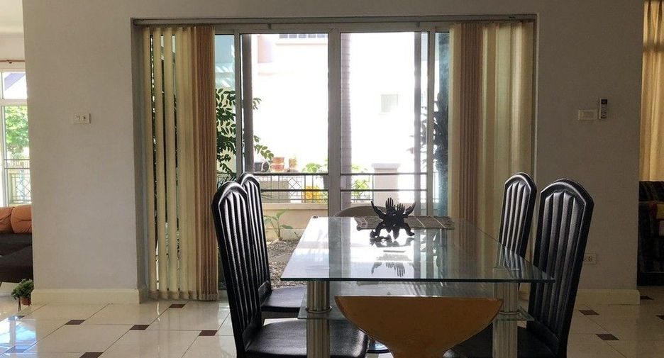 For rent 3 bed house in Mueang Chiang Mai, Chiang Mai