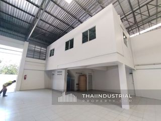 À louer entrepôt à Si Racha, Chonburi