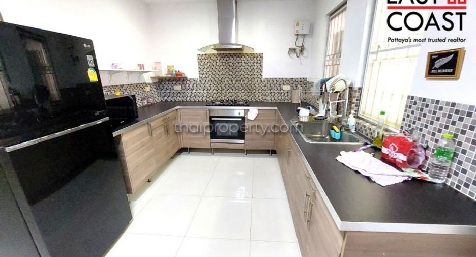 À vendre 2 chambres maison à Bang Lamung, Chonburi