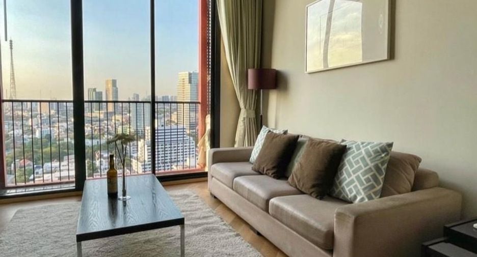 For rent 1 bed condo in Phaya Thai, Bangkok