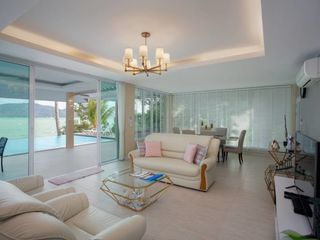 For rent 3 bedrooms villa in Mueang Phuket, Phuket