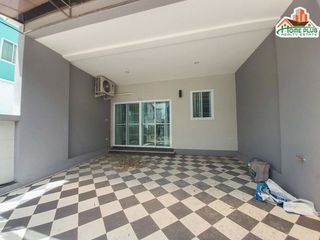 Reihenhaus zum Kauf mit 3 Zimmer in Mueang Chon Buri, Chonburi