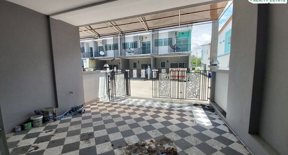 Reihenhaus zum Kauf mit 3 Zimmer in Mueang Chon Buri, Chonburi