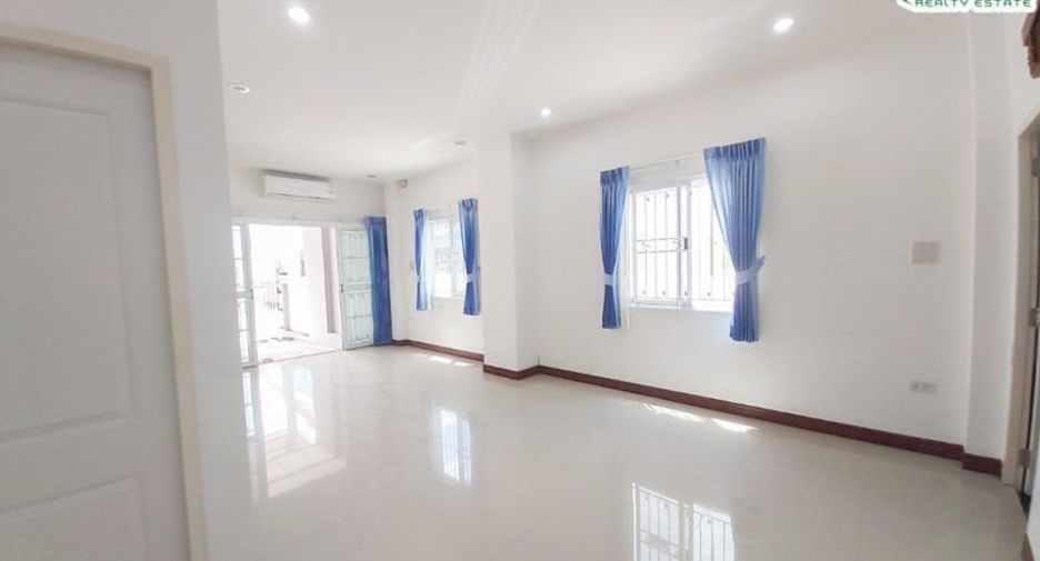 Reihenhaus zum Kauf mit 3 Zimmer in Mueang Chon Buri, Chonburi