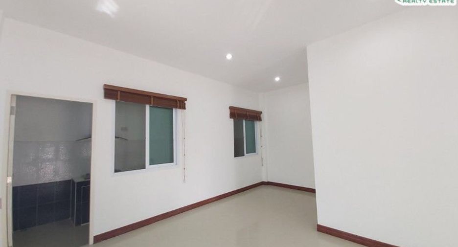 Reihenhaus zum Kauf mit 3 Zimmer in Mueang Chon Buri, Chonburi