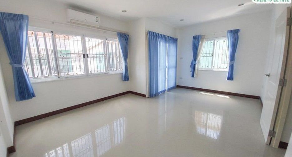 Reihenhaus zum Kauf mit 3 Zimmer in Mueang Chon Buri, Chonburi