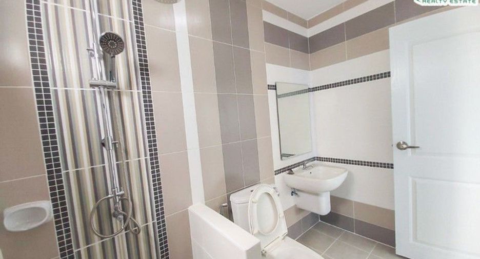 Reihenhaus zum Kauf mit 3 Zimmer in Mueang Chon Buri, Chonburi